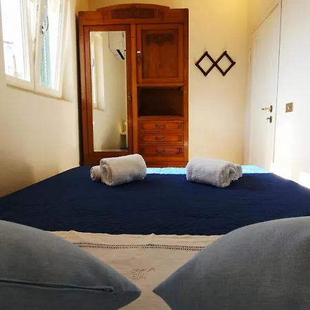 Apartman Mansarda A Due Passi Dal Porto Con Parcheggio Privato *